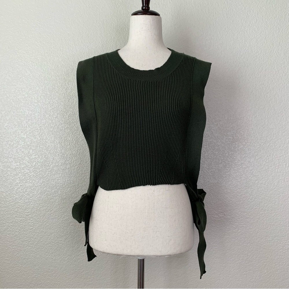 Anthropologie dRA Olive Green Sleeveless Sides Tie Knit Sweater Vest, Size Small